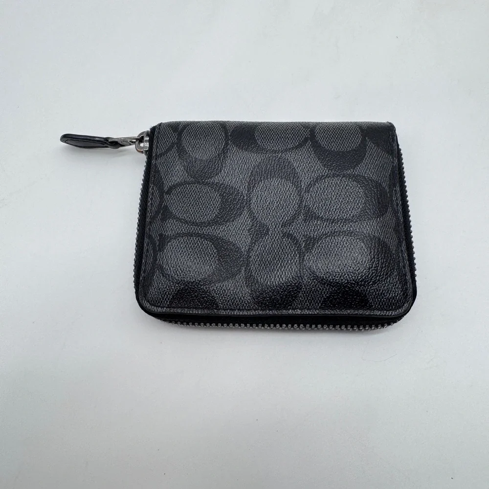 Pre owned Coach Zip around Bifold Coin Wallet Signature Charcoal/Black Canvas